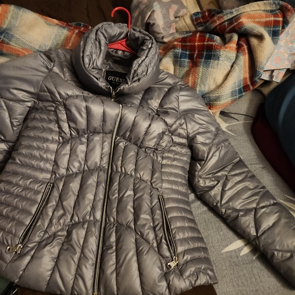 name brand clothes shoes boots purses uniforms a few sizes ask. Electronics - Picture 2 of 16